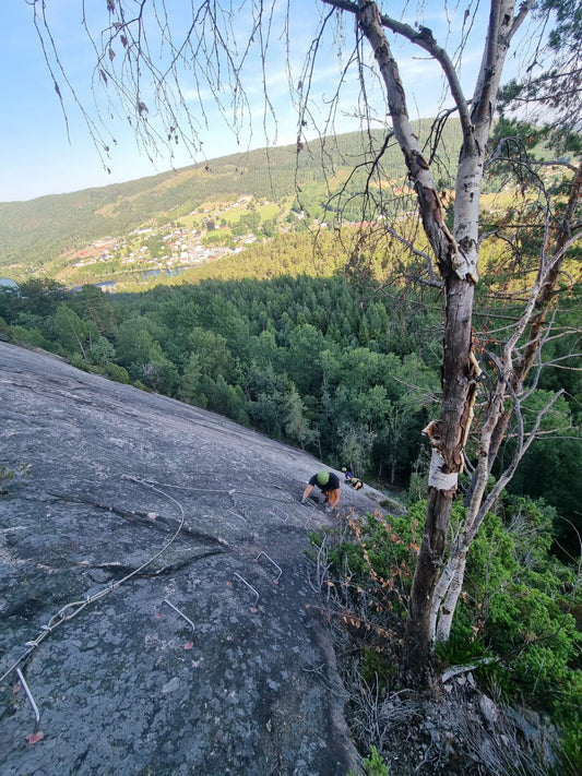 Via ferrata Åmli med Guide
